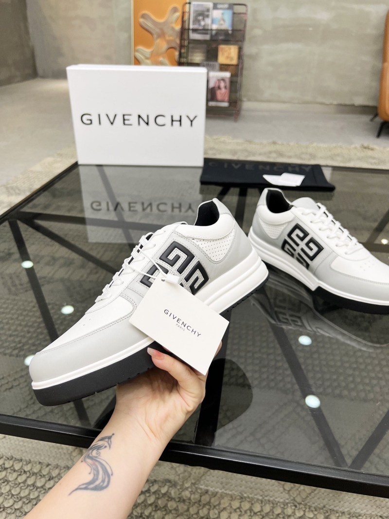 Givenchy Sneakers